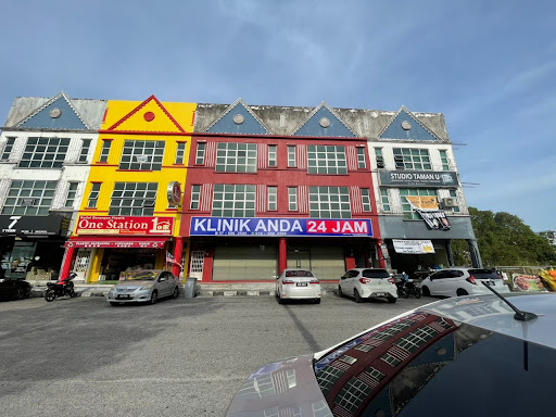 Klinik Terbaik Near Me di Parit Raja